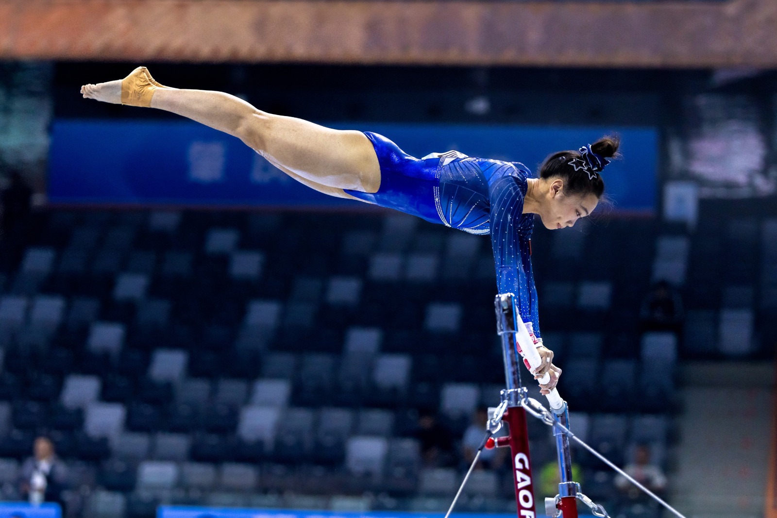 解析“反向博弈”：当全场都看好庄家时，你应该如何思考？（逆向博弈：当人人看好庄家时，你该如何思考？）